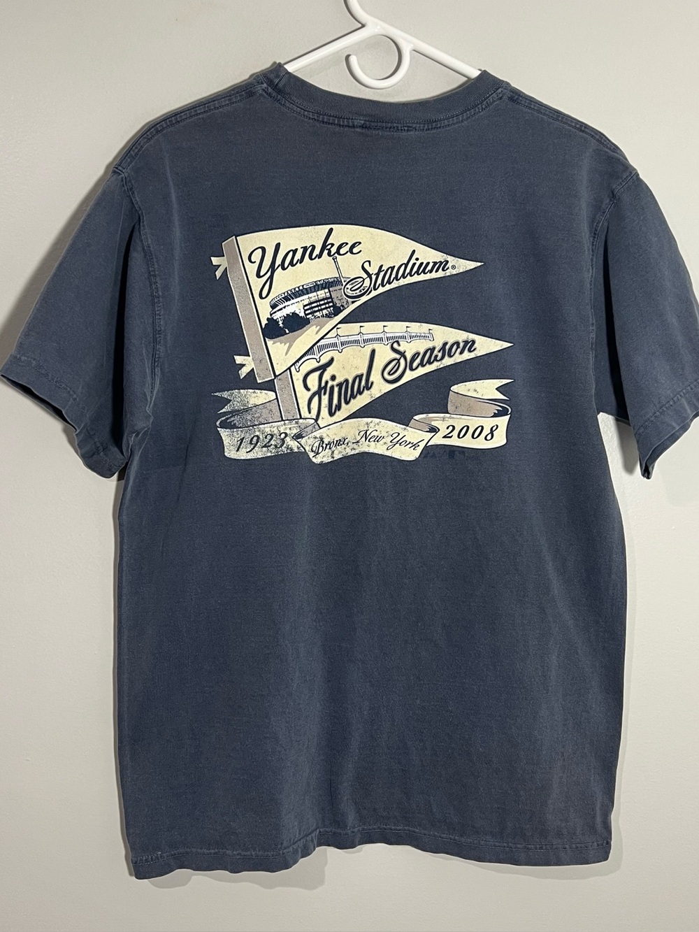 Vintage Majestic New York Yankees Stadium Final Season Blue T-Shirt Mens Large